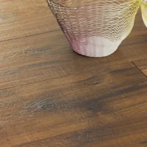 Parchet laminat Kaindl NATURAL TOUCH 10mm - HICKORY GEORGIA
